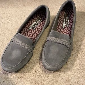 Skechers relaxed fit memory foam gray loafers sz 9